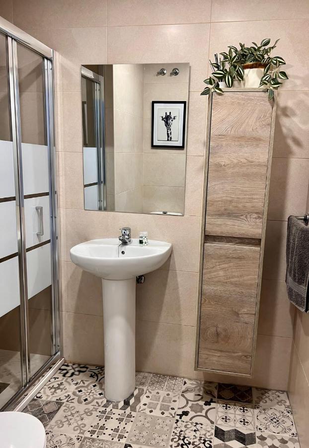 Suite Bonalba Alicante Dış mekan fotoğraf